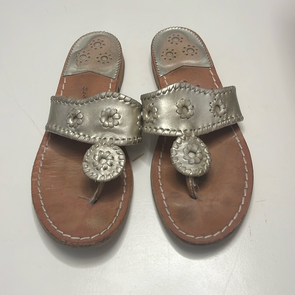 Jack Rogers Navajo sandal, metallic platinum size 8